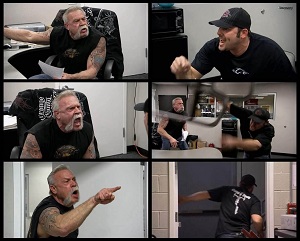 《超炫美式机车再出发》美式父子对骂无水印梗图模板，格式为JPG，尺寸为900×1170px，文件大小为43.7kb。图片制作出自于《超炫美式机车再出发》中父子因为意见不合产生分歧在那里对骂差点打起来了